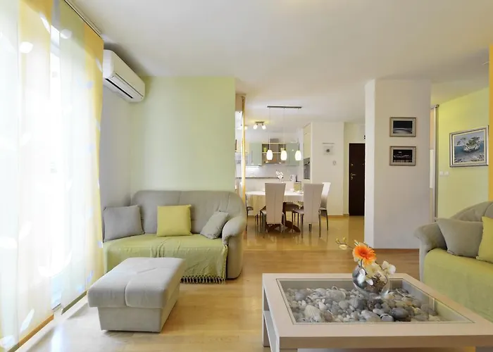 Cozy شقة سبليت