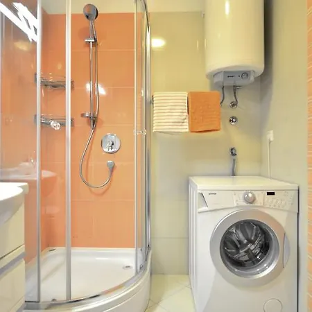 Cozy Beach Apartment Split Apartment *